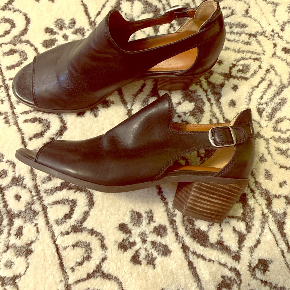 Lucky brand heels